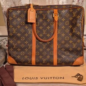 Louis Vuitton Monogram Porte Document Voyage